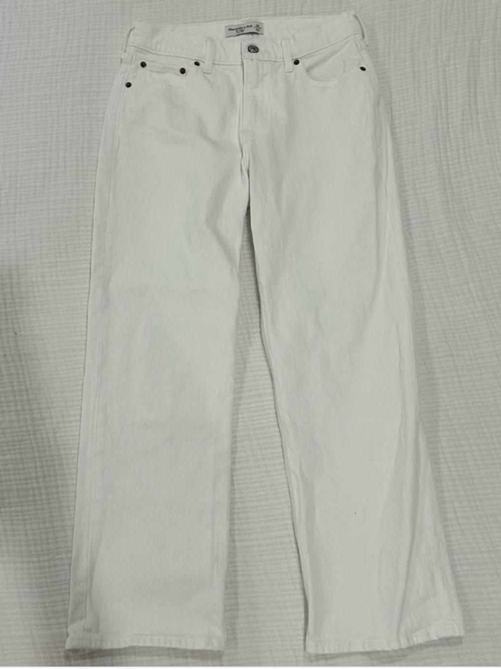 Abercrombie & Fitch White The Baggy Low Rise Jeans